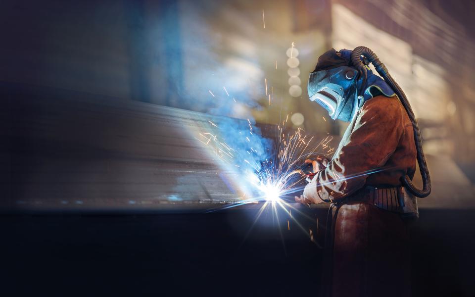 Welder_HD_© ArcelorMittal 